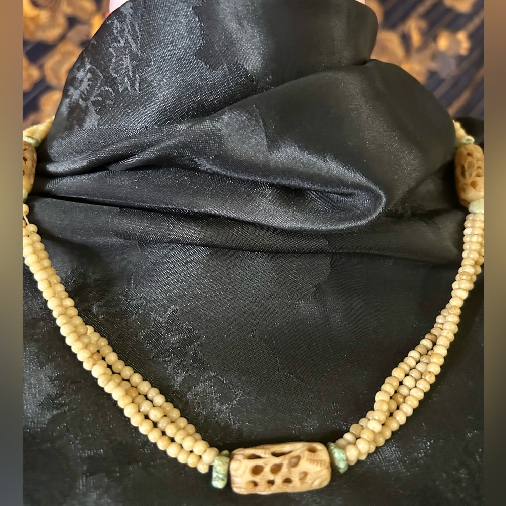 Vintage Native American Bone Necklace